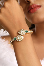 Bracelet in gold tone brass with Lv Kundan Polki( Yellow Polki), Zircon Diamond, Synthetic Emerald Have Been Used