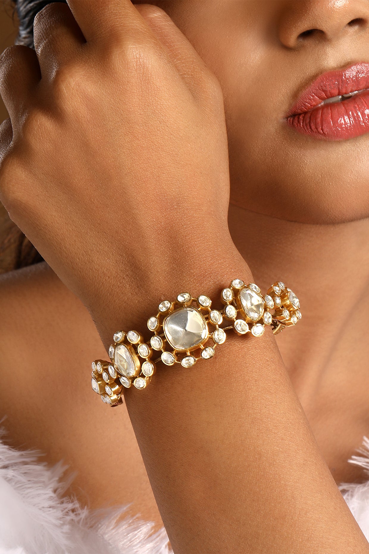 Bracelet in gold tone brass with Lv Kundan Polki (Yellow Polki), Have Been Used