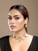 Choker in gold tone brass with Mother Of Pearl, Moissanite Kundan Polki