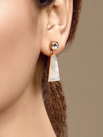 Choker in gold tone brass with Mother Of Pearl, Moissanite Kundan Polki