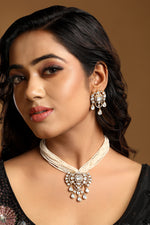 Short Necklace in gold tone brass with Kidiya, Cubic Zirconia, Lv Kundan Polki