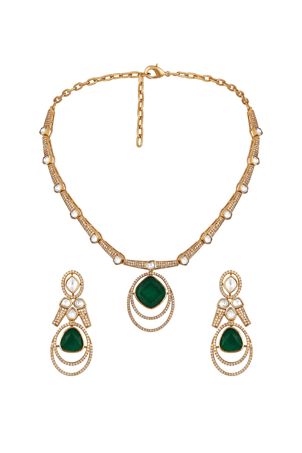 Short Necklace in gold tone brass with Kundan Polki, Zircon Diamond, Synthetic Emerald Have Been Used