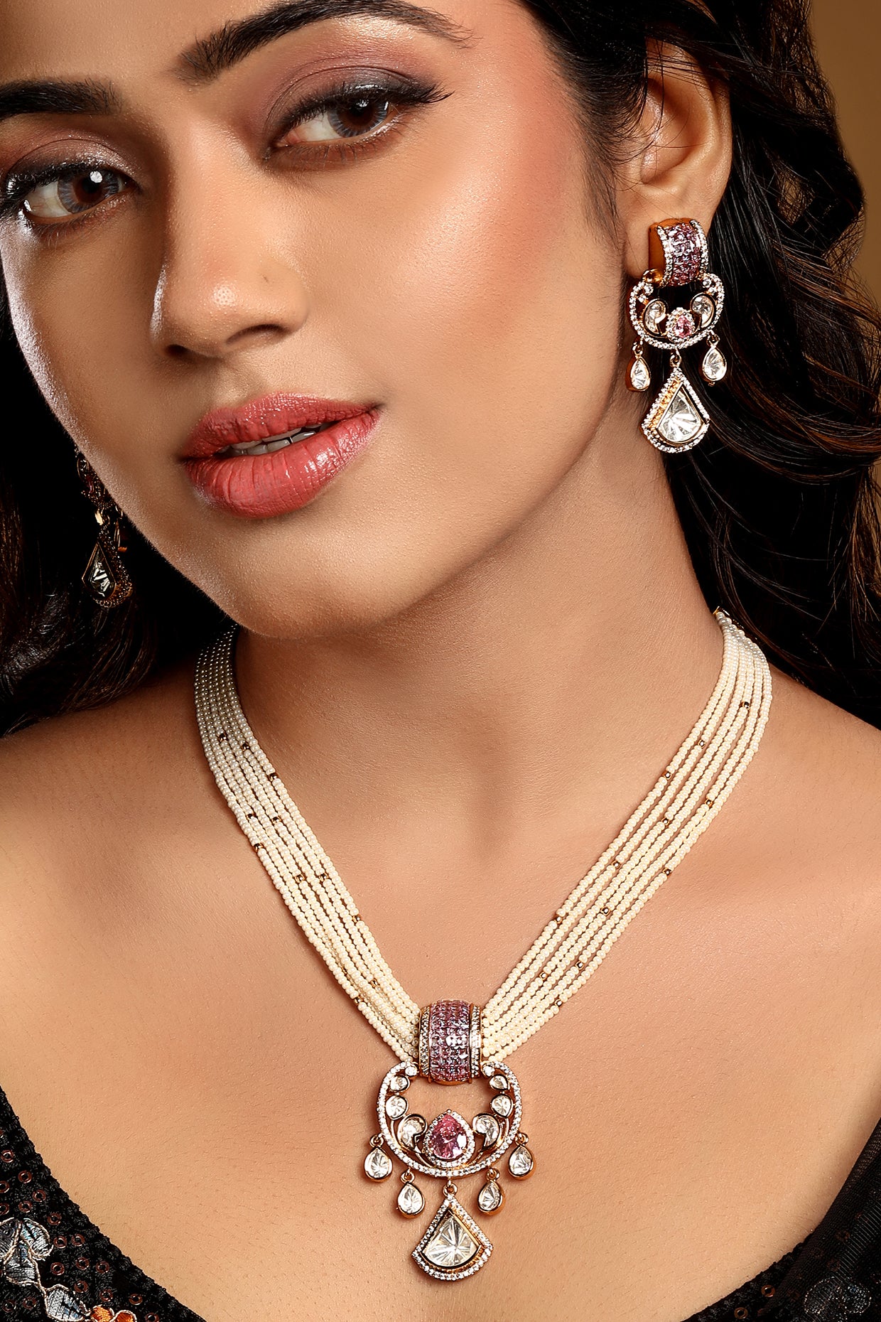Short Necklace in gold tone brass with Mgpb, Mossonite Kundan Polki, Cubic Zirconia, Kidiya, Gold Micron Balls, Synthetic Stone